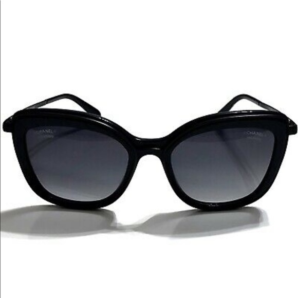 CHANEL 😎 CH4238A Black Polarized Sunnies - Picture 2 of 9